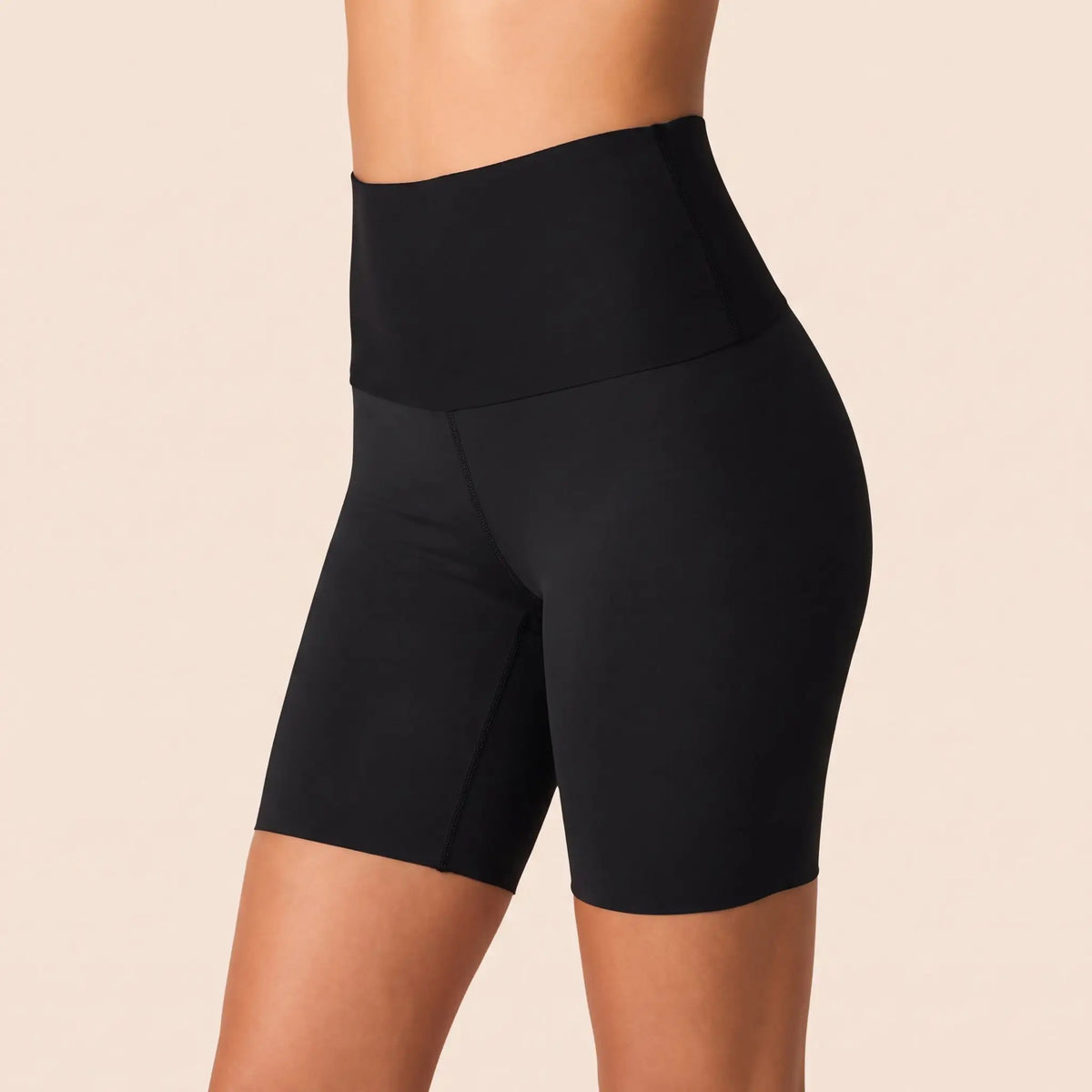 Short amincissant novessya